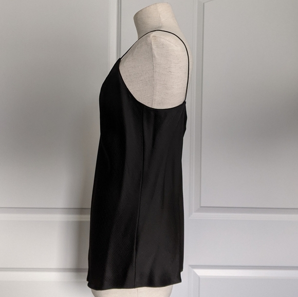 Theory Top Camisole V-Neck Sleeveless Silky Textured Lightweight Black L NWT - Picture 10 of 15